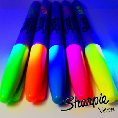 Bút lông phản quang không phai màu Sharpie Neon