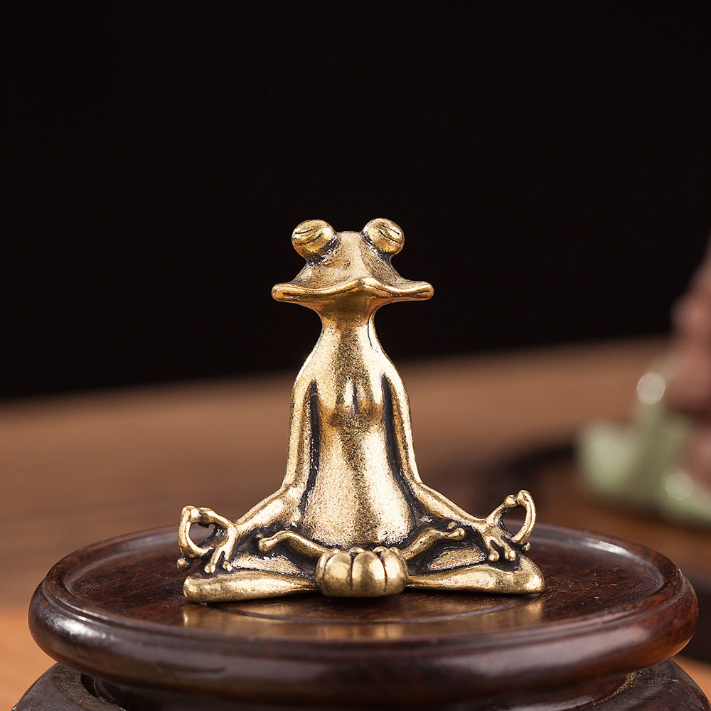 Tượng Nhỏ Bằng Đồng Hình Ếch Ngồi Thiền (Kích Thước: 5.2 x 4.9cm)
