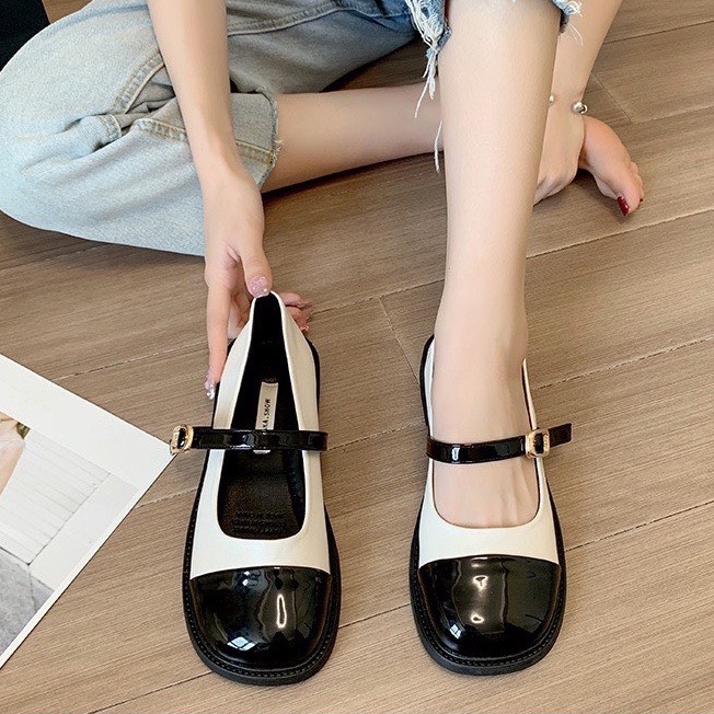 Giày đế đốc quai đơn phối da bóng trẻ trung