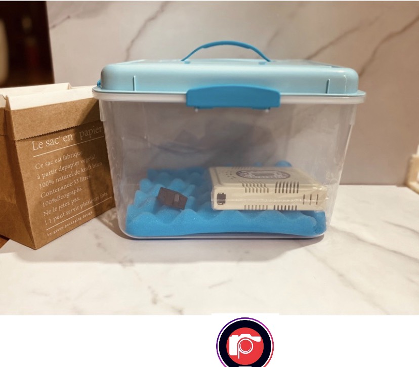 Hộp chống ẩm máy ảnh 10 lít +quà tặng