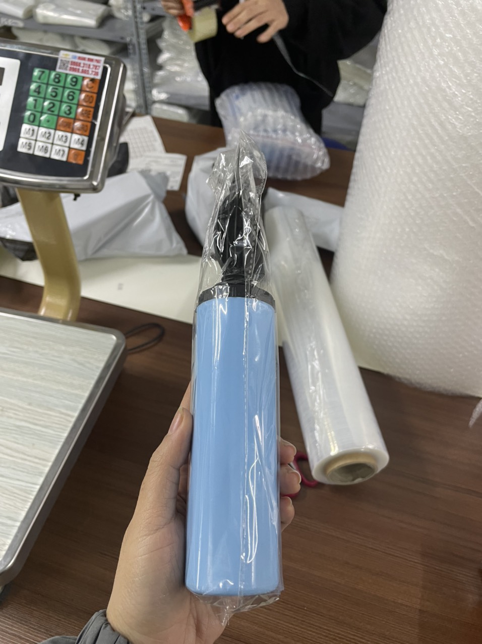 Bơm tay mini bơm bóng bay, bơm cột khí chống sốc