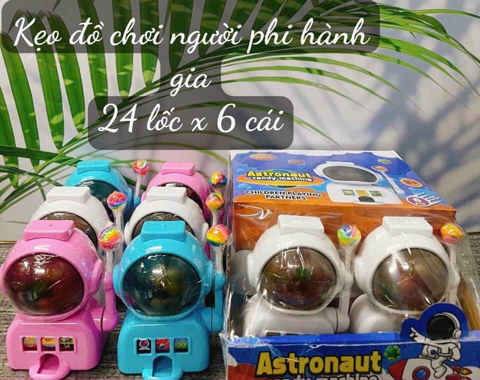 Máy bán kẹo phi hành gia Astronaut candy machine kèm kẹo mút 1 chiếc