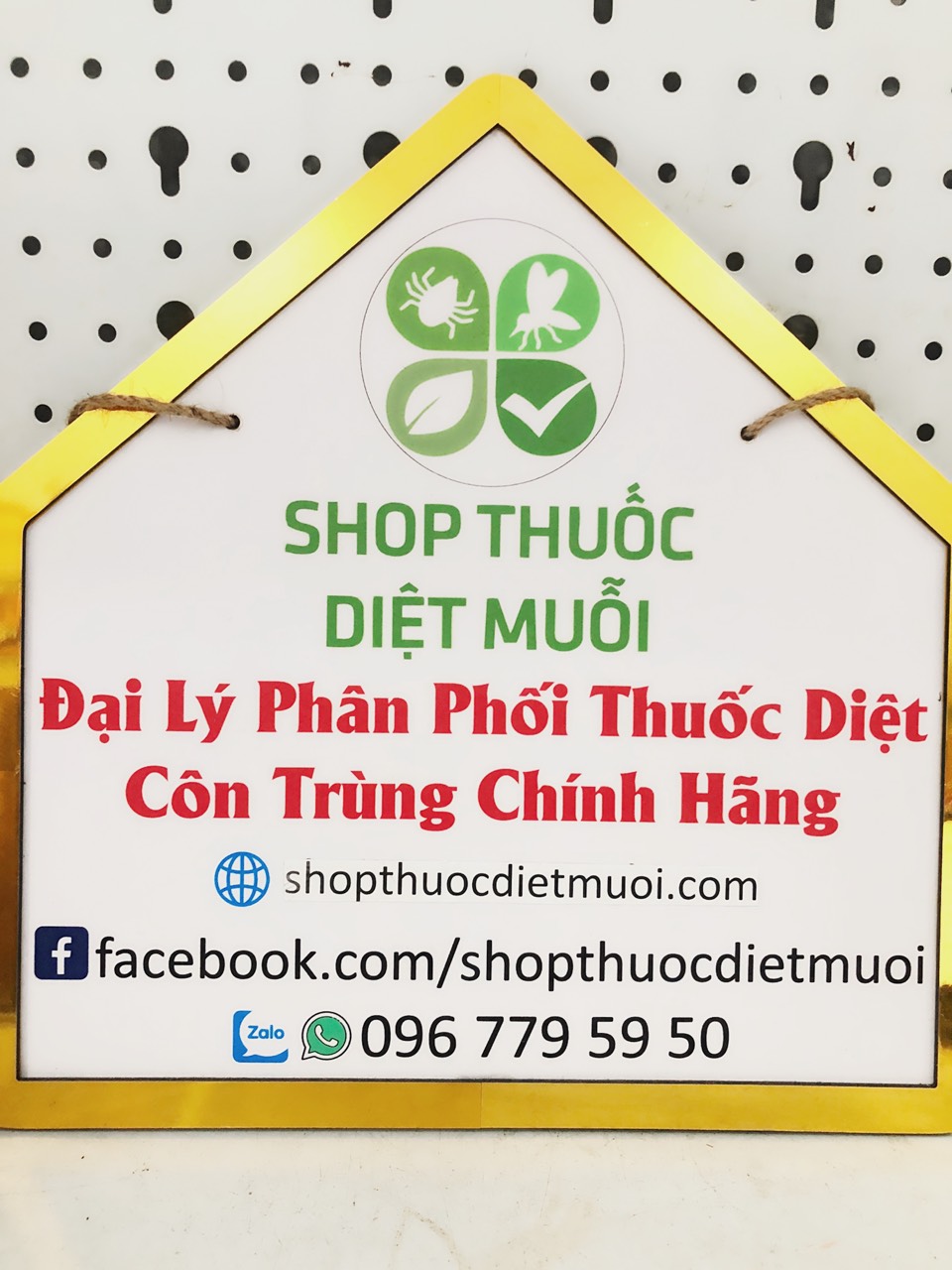 TINH DẦU XUA ĐUỔI RẮN - ECOTHOR ( Mỹ ) - Chai 1 Lít
