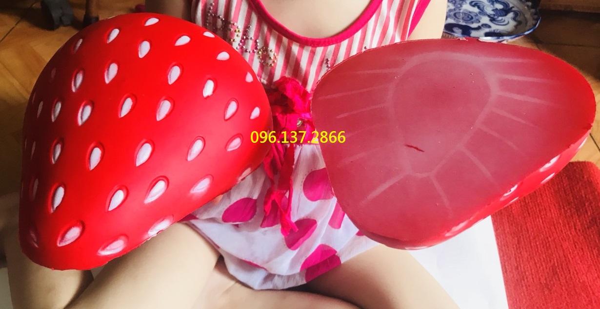 [HCM]Squishy Nửa quả Dâu Tây To Bự