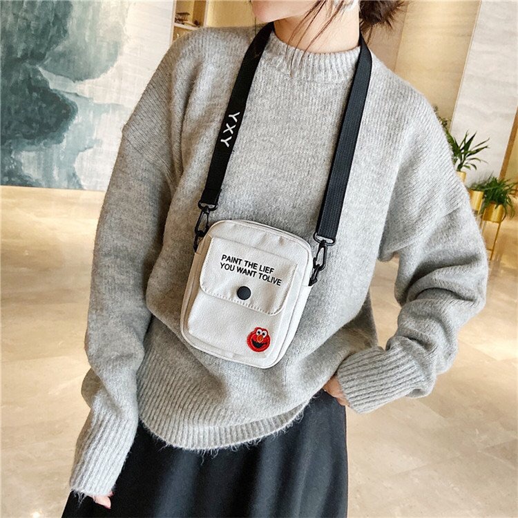 Túi Đeo Chéo Vải Canvas Thời Trang Hình Mặt Đỏ