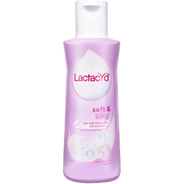 Dung dịch vệ sinh phụ nữ LACTACYD SOFT AND SILKY 150ML