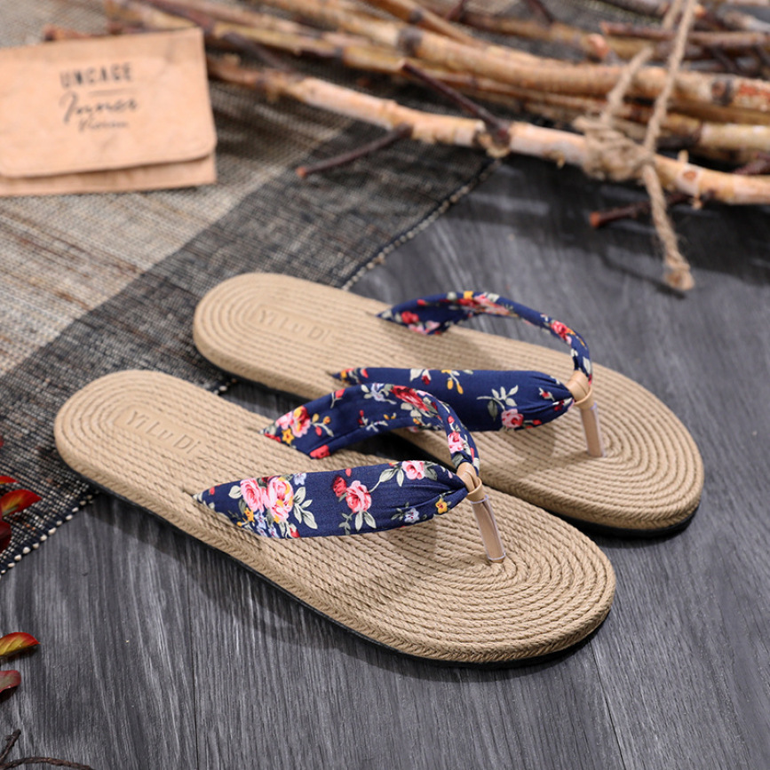 Dép xỏ ngón đi biển giá rẻ