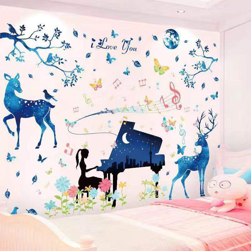 DECAL DÁN TƯỜNG CÔ GÁI ĐÁNH ĐÀN VÀ HƯƠU XANH