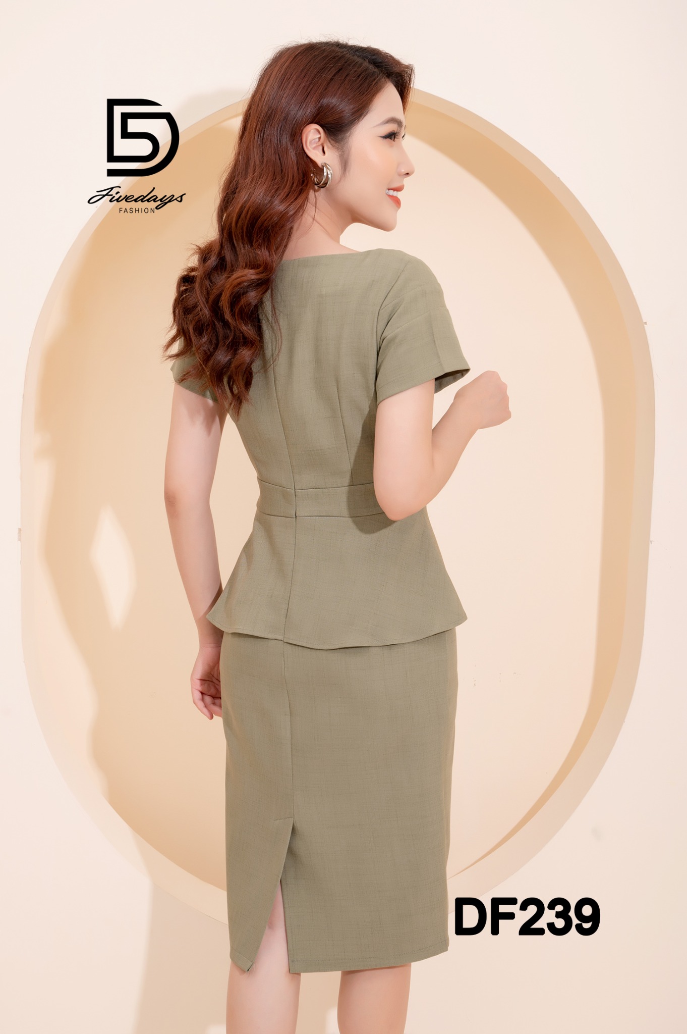 Đầm Peplum thêu eo cao cấp