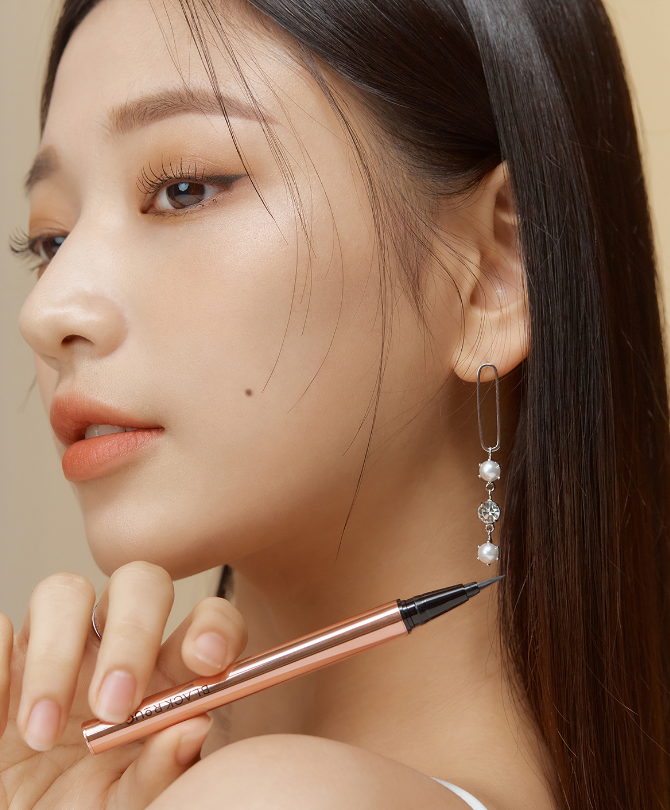 (Mẫu 2022) Kẻ mắt nước Black Rouge Power Proof Pen Liner 0.5g