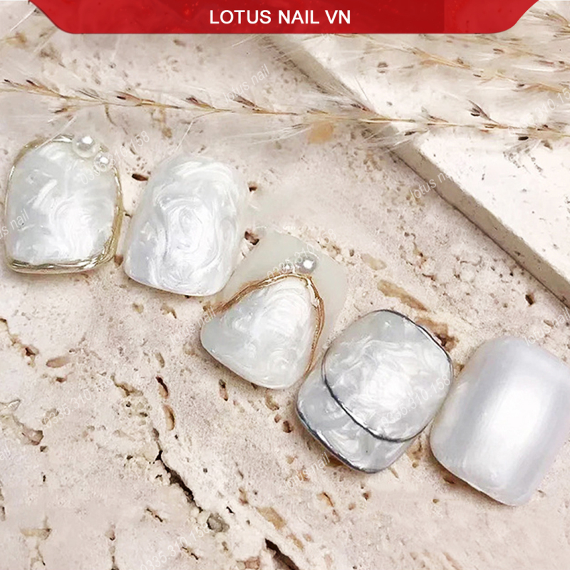 Sơn gel ánh trai 3D màu trắng Lotus mã A61-01 bán lẻ cao cấp