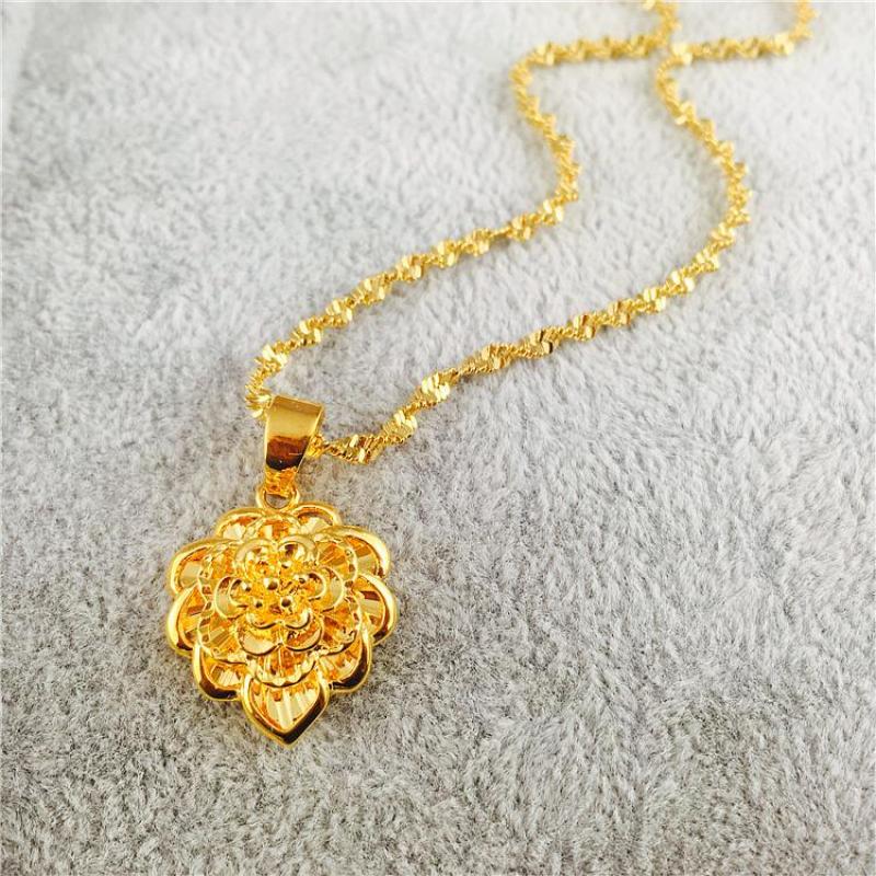 Mẫu Mới Mô Phỏng Màu Vàng Xương Đòn Dây Chuyền Nữ Trái Tim Mặt Dây Chuyền Cát Vàng Đồng Xu EURO Cưới Mạ Vàng Trang Sức Không Phai Màu