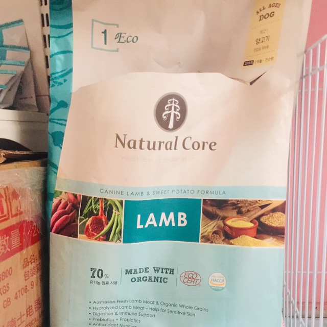 Thức ăn hạt cho chó natural core cừu 500gr chất lượng đảm bảo an toàn đến sức khỏe người sử dụng cam kết hàng đúng mô tả