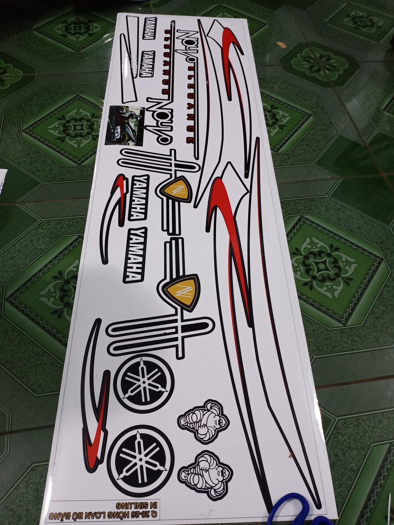 tem rời nouvo 4 xe đen