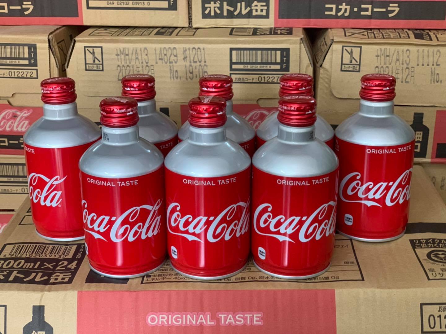 Nước uống CocaCola Nhật nắp vặn (24 lon x 300ml).