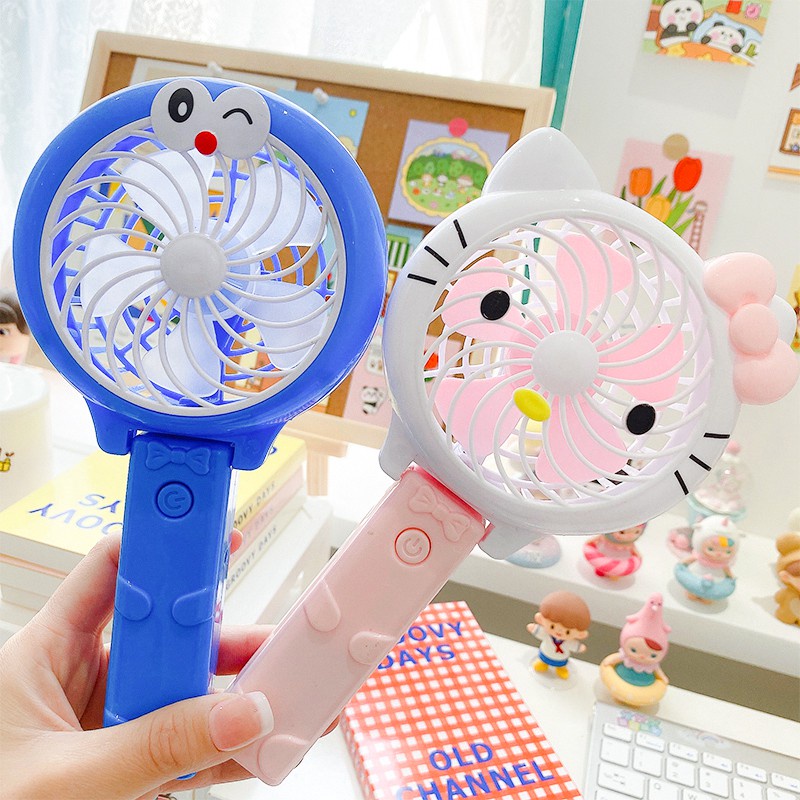 Quạt quạt cầm tay cute có thể gấp ( tặng kèm pin)