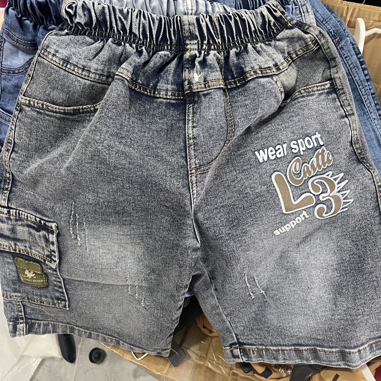 Quần jeans ngắn/ sort cho bé trai 7-35kg