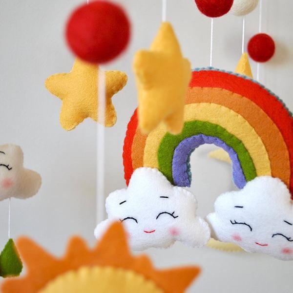 Treo nôi cầu vồng{ MIỄN PHÍ THÊU TÊN CHO BÉ}