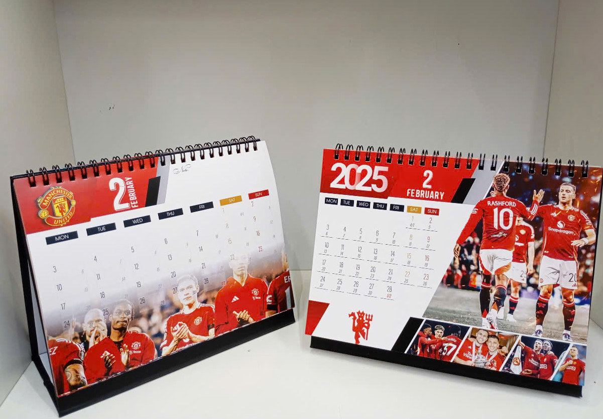Lịch để bàn MU năm 2026