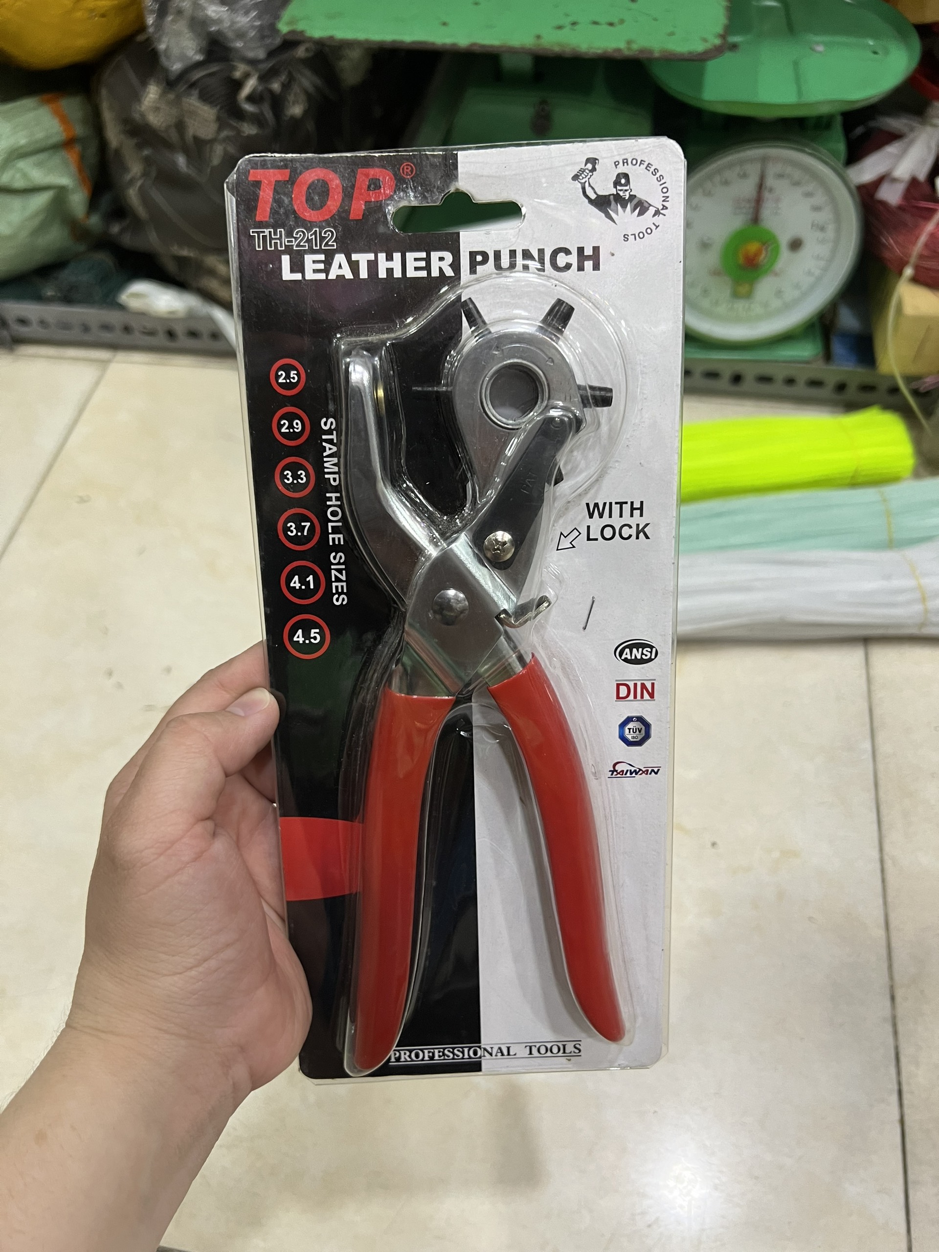 Kìm bấm lỗ thắt lưng ,dây nịt , đồ da , giấy bìa , ...( 6 size lỗ )