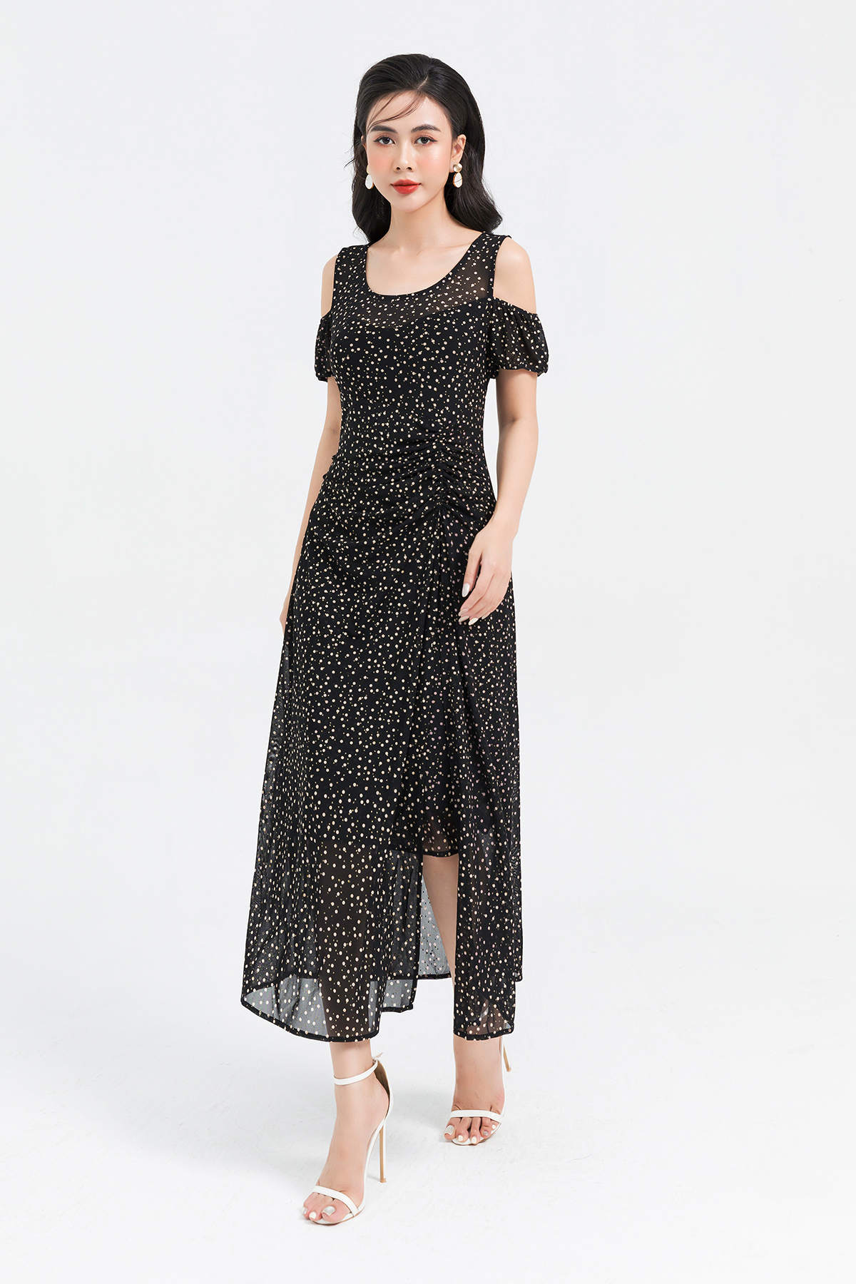 Đầm Maxi Lamer Nhón Eo Hở Vai L63M21H057