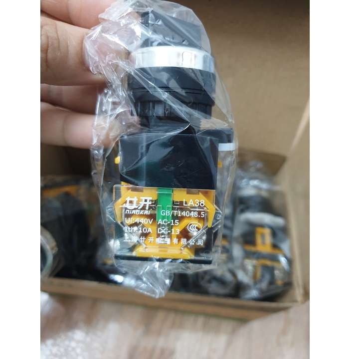 Chuyển mạch 3 vị trí La38 20x3