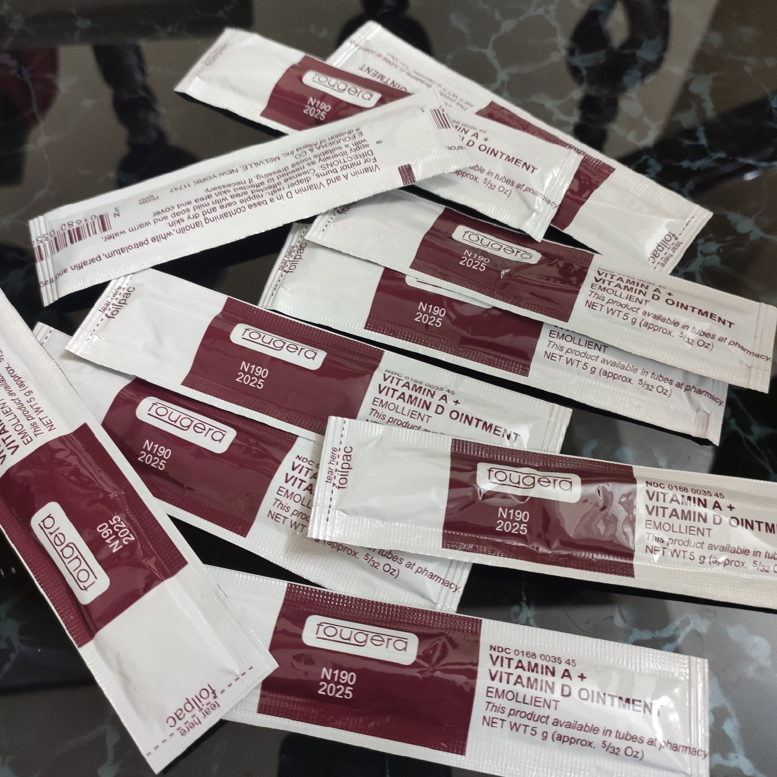 Set 10 tuýp Vitamin A & D dưỡng trong xăm thẩm mỹ , Xăm Hình