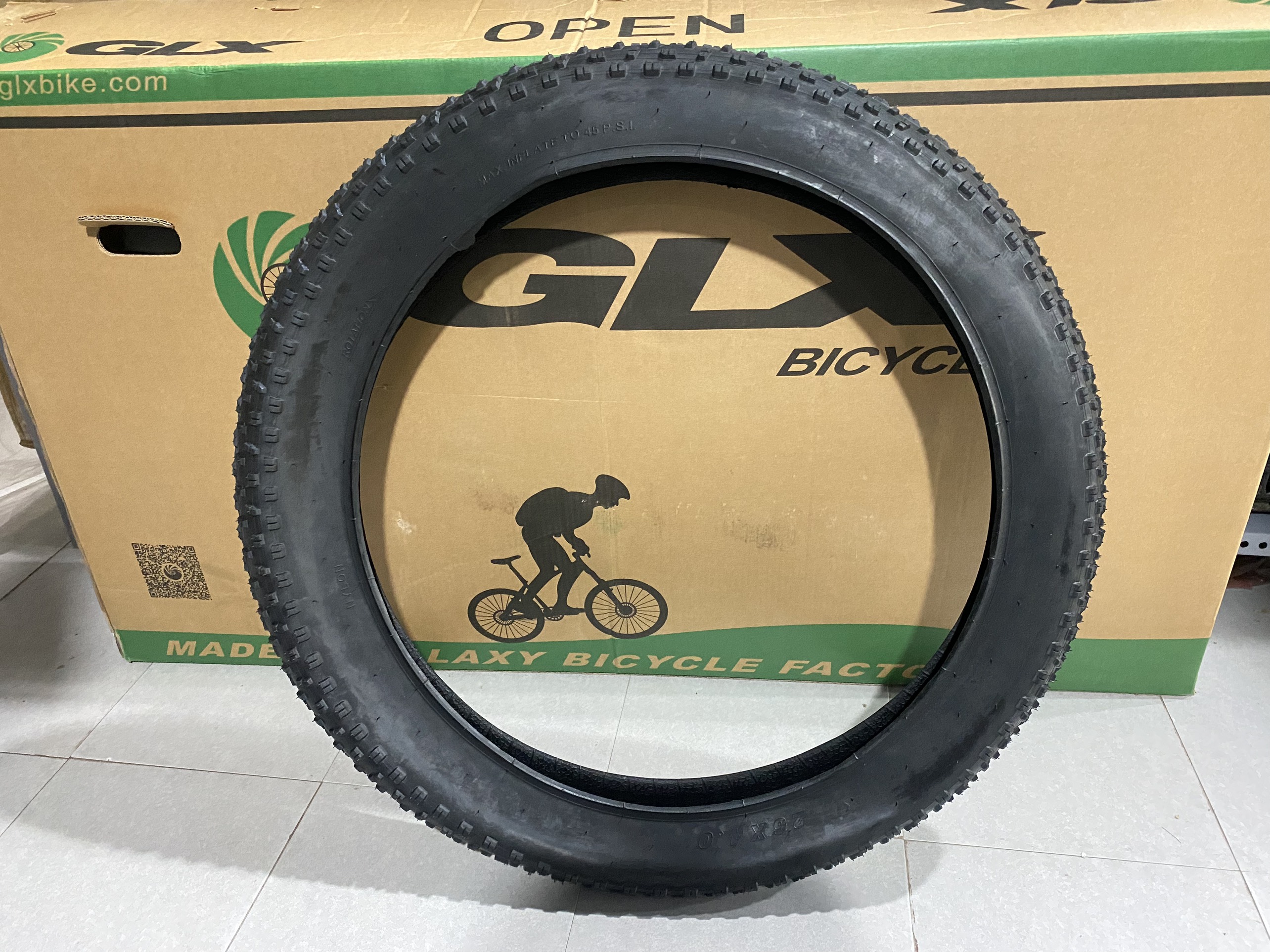 Lốp xe đạp thể thao bánh béo 26x4.0