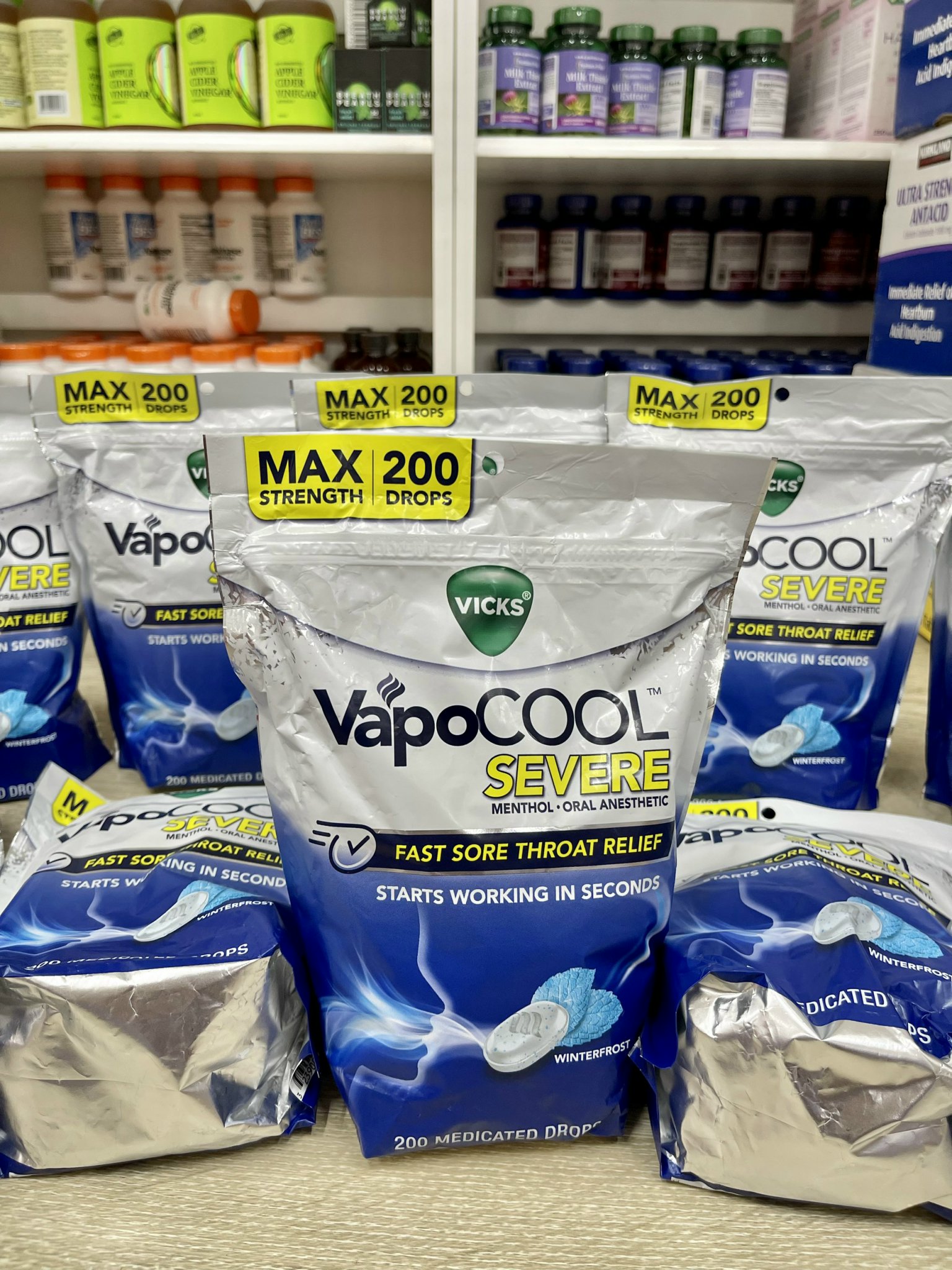 KẸO NGẬM VICKS VAPO COOL 200 VIÊN