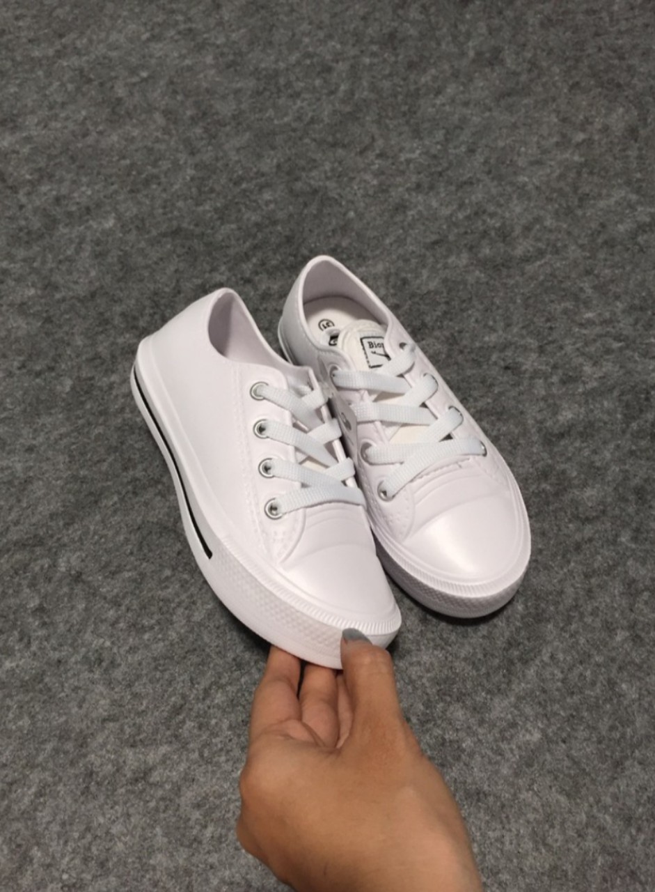 [HCM]Giày bata trẻ em siêu nhẹ
