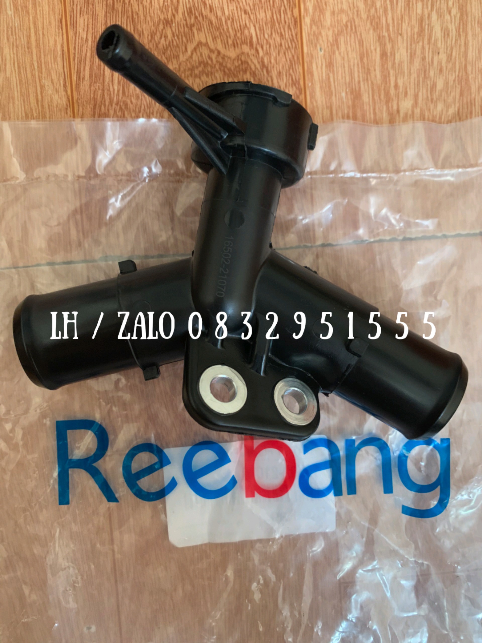Cổ đổ nước vios 08 -13 , yaris 08 - 13 , oem , cút chia nước