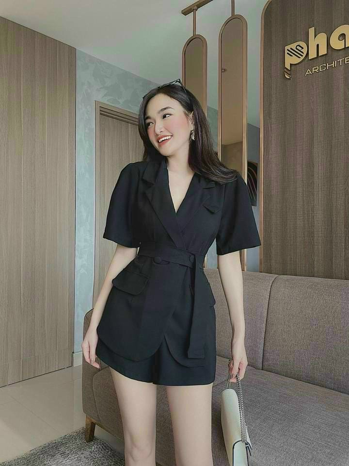Sét bộ vest có dây thắt eo from dài đính nút sang chảnh cá tính năng động