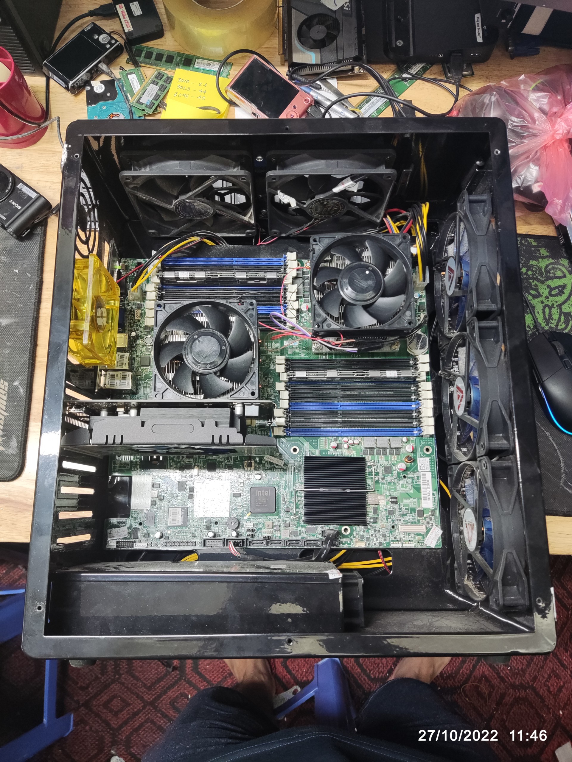 Máy chủ Dell PowerEDGE C2100 MOD case Tower (Dual X5650 12 core 24thread/ Ram 64Gb/ SSD 240Gb)