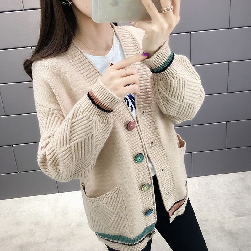 ÁO KHOÁC LEN  NỮ- ÁO LEN CỔ V PHỐI CÚC ĐỘC ĐÁO