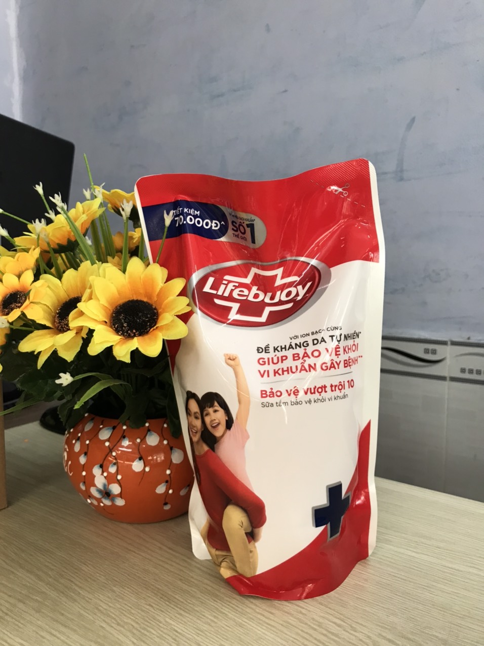 Combo dầu gội + sữa tắm lifebuoy tặng nước rửa tay