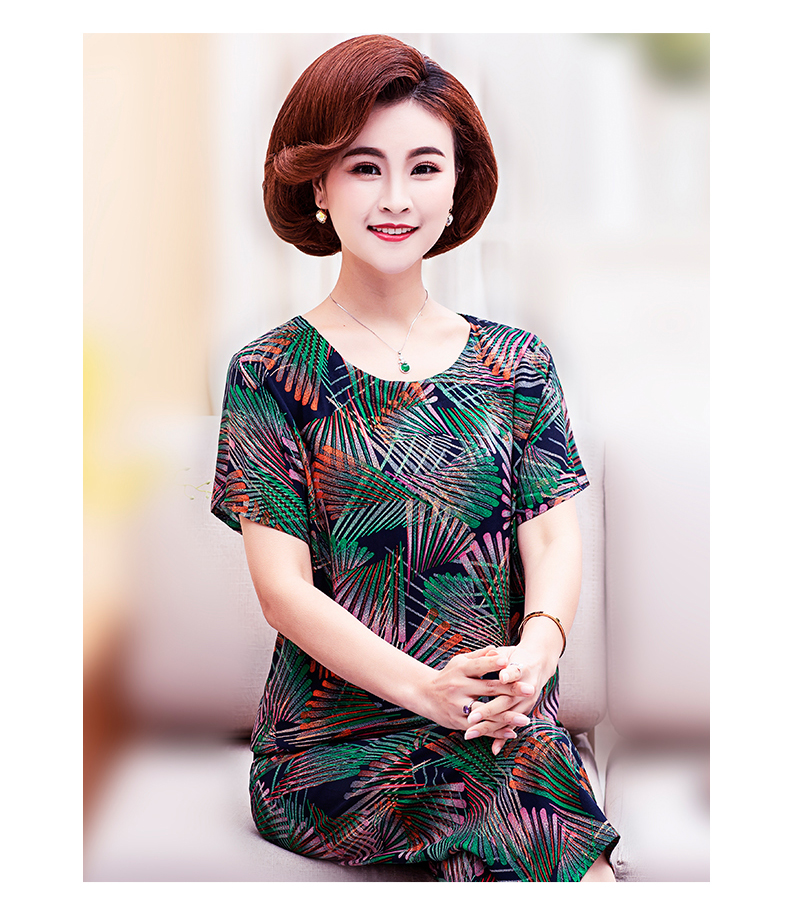 Bộ quần áo lanh lửng trung niên