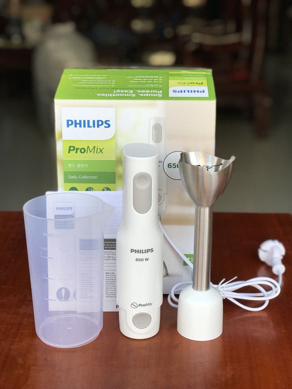 Máy xay sinh tố cầm tay Philips HR2534