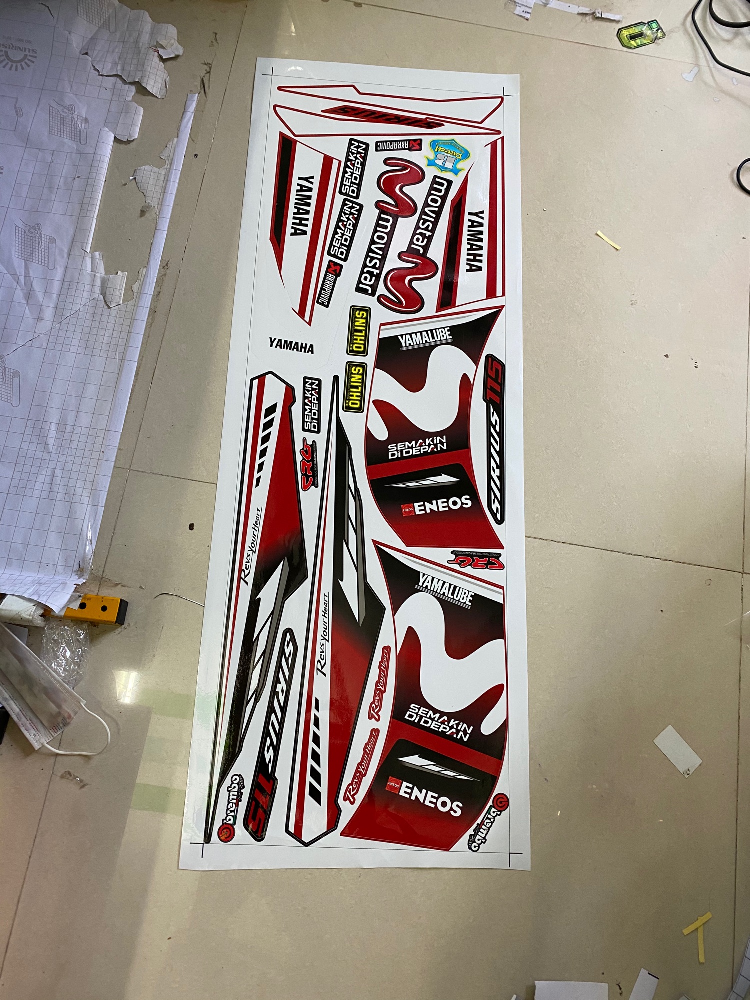 [ QUÍ KHÁCH VUI LÒNG MANG TEM RA TIỆM CHO THỢ DÁN] TEM RỜI SIRIUS FI MOVISTAR DÁN XE ĐỎ