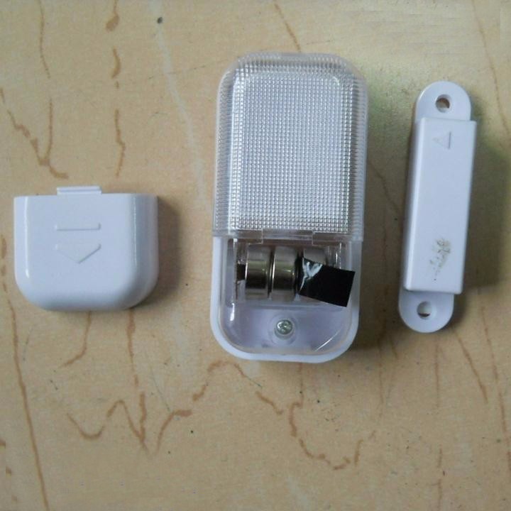[HCM]Đèn Led gắn yên xe máy gắn cửa tủ cảm ửng từ tự tộng tắt mở chuyên dụng gắn cửa tủ gắn yên xe máy TOPHA TP 879