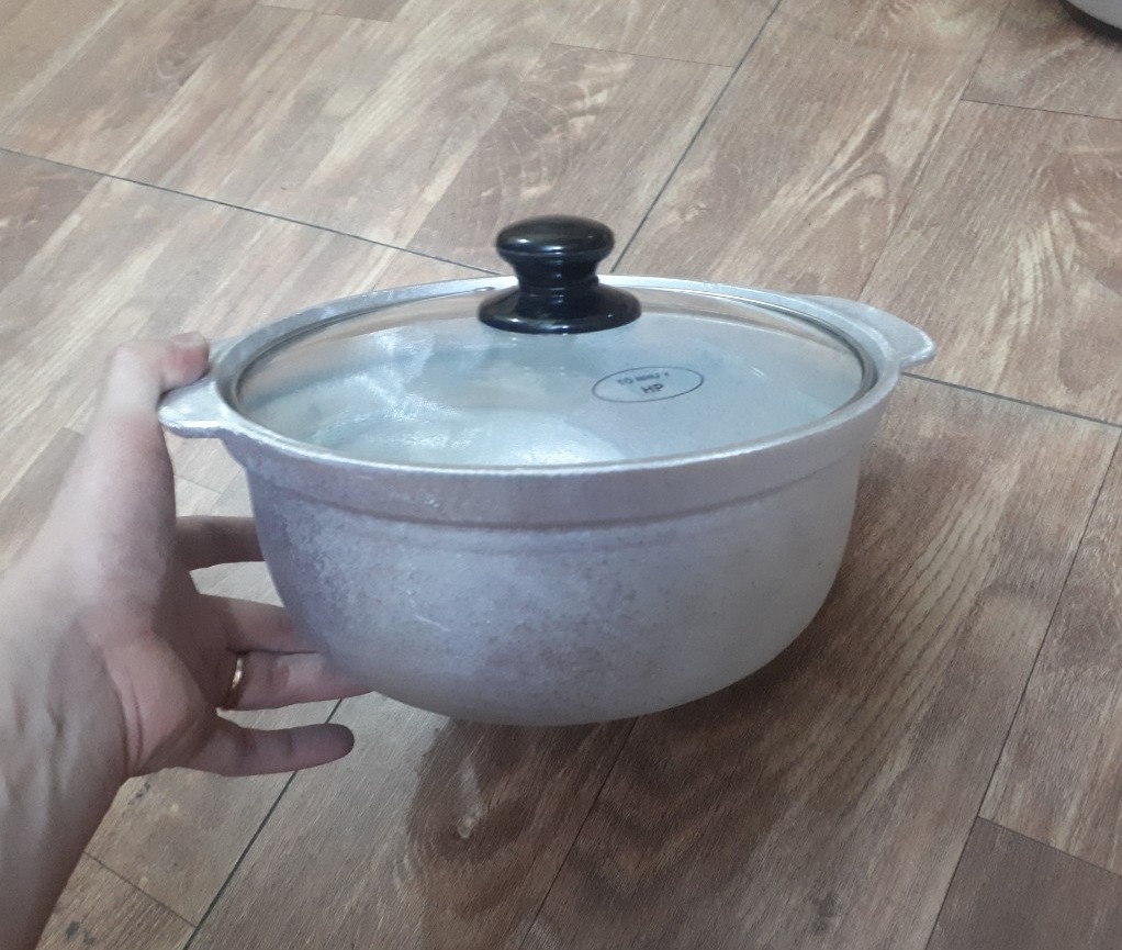 Thố gang kho thịt cá, nấu lẩu size 19-27cm ( loại thô )