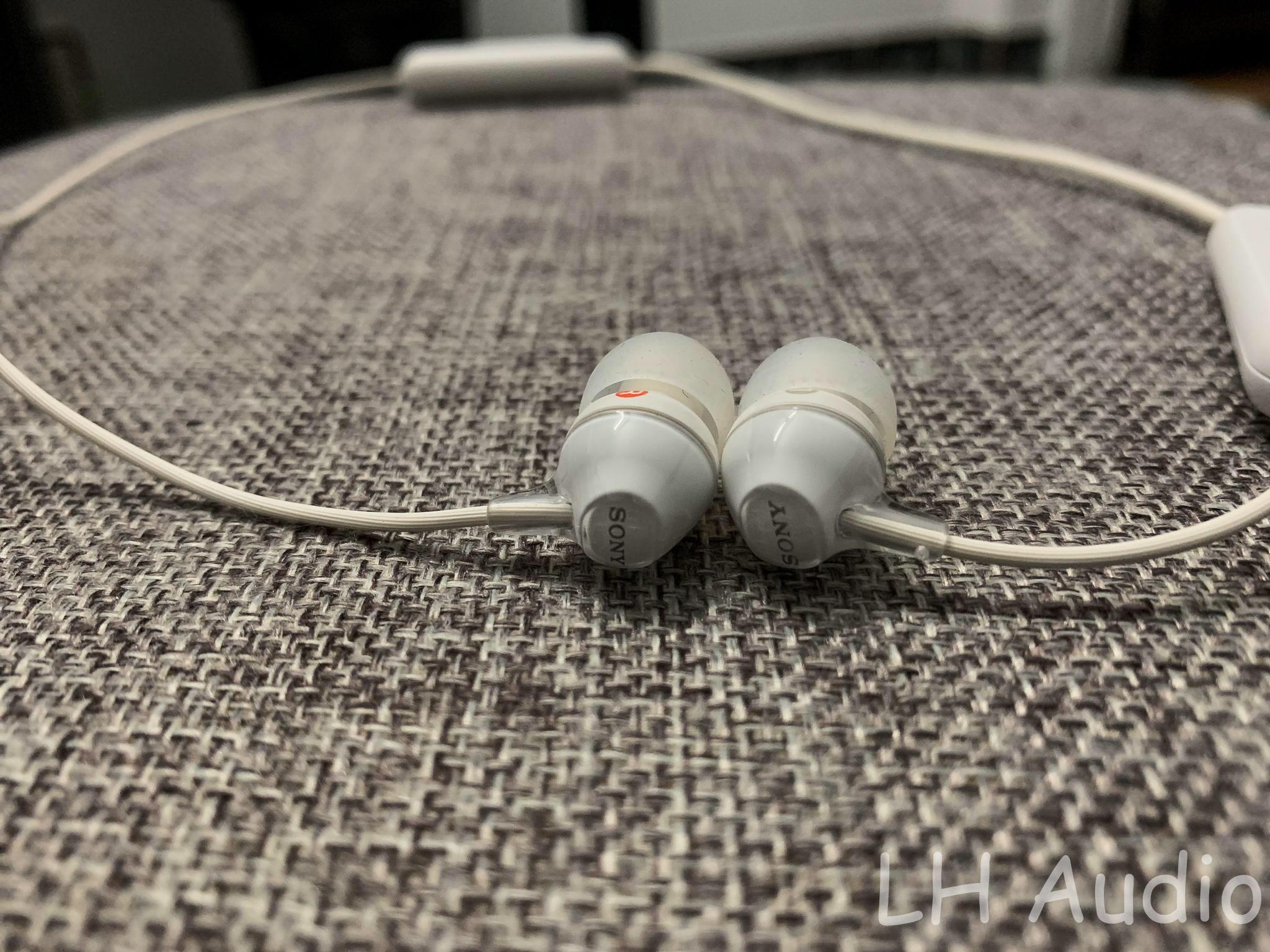 Tai nghe bluetooth Sony Wi-C300