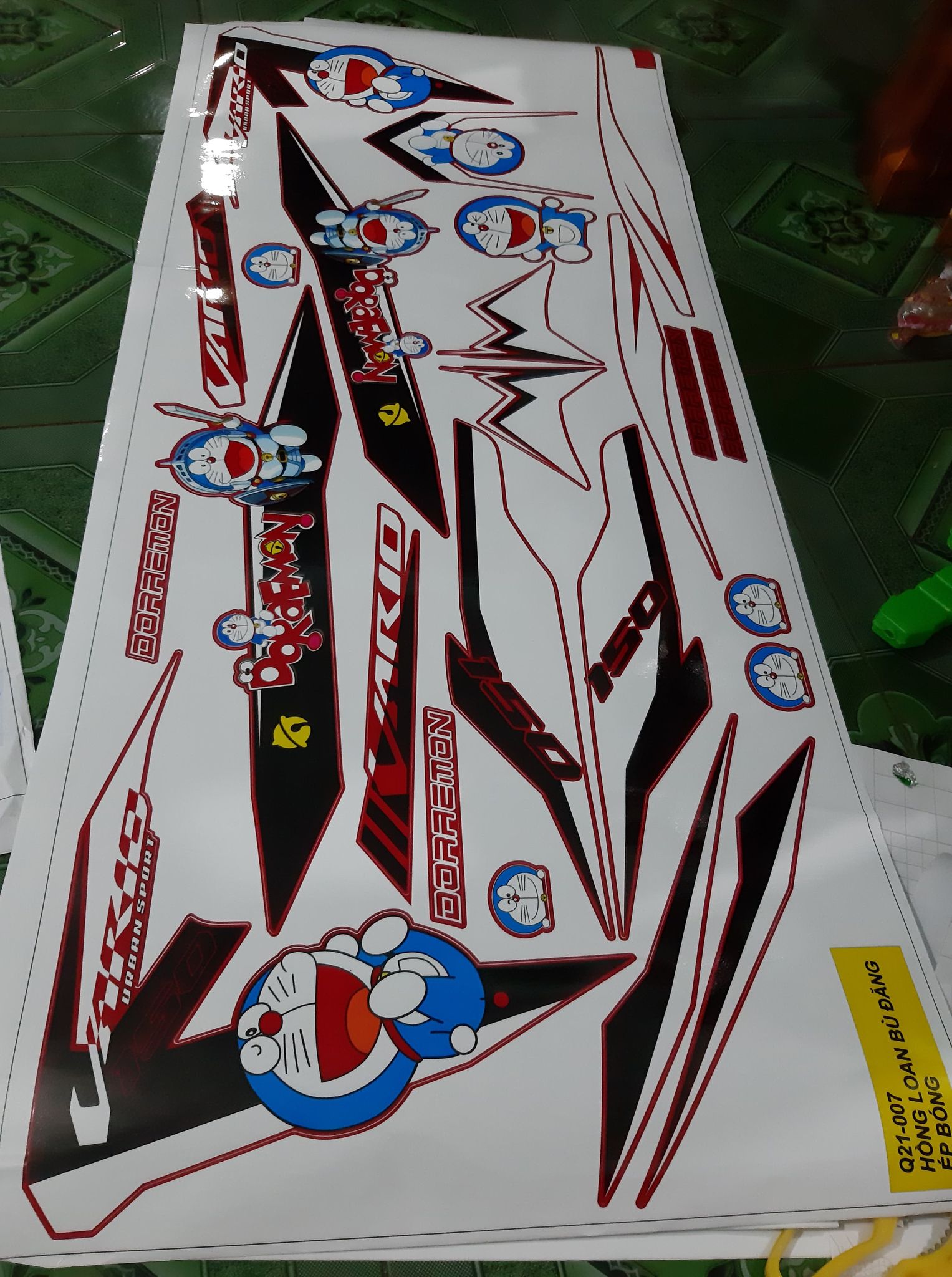 tem rời vario 150 doreamon xe đỏ