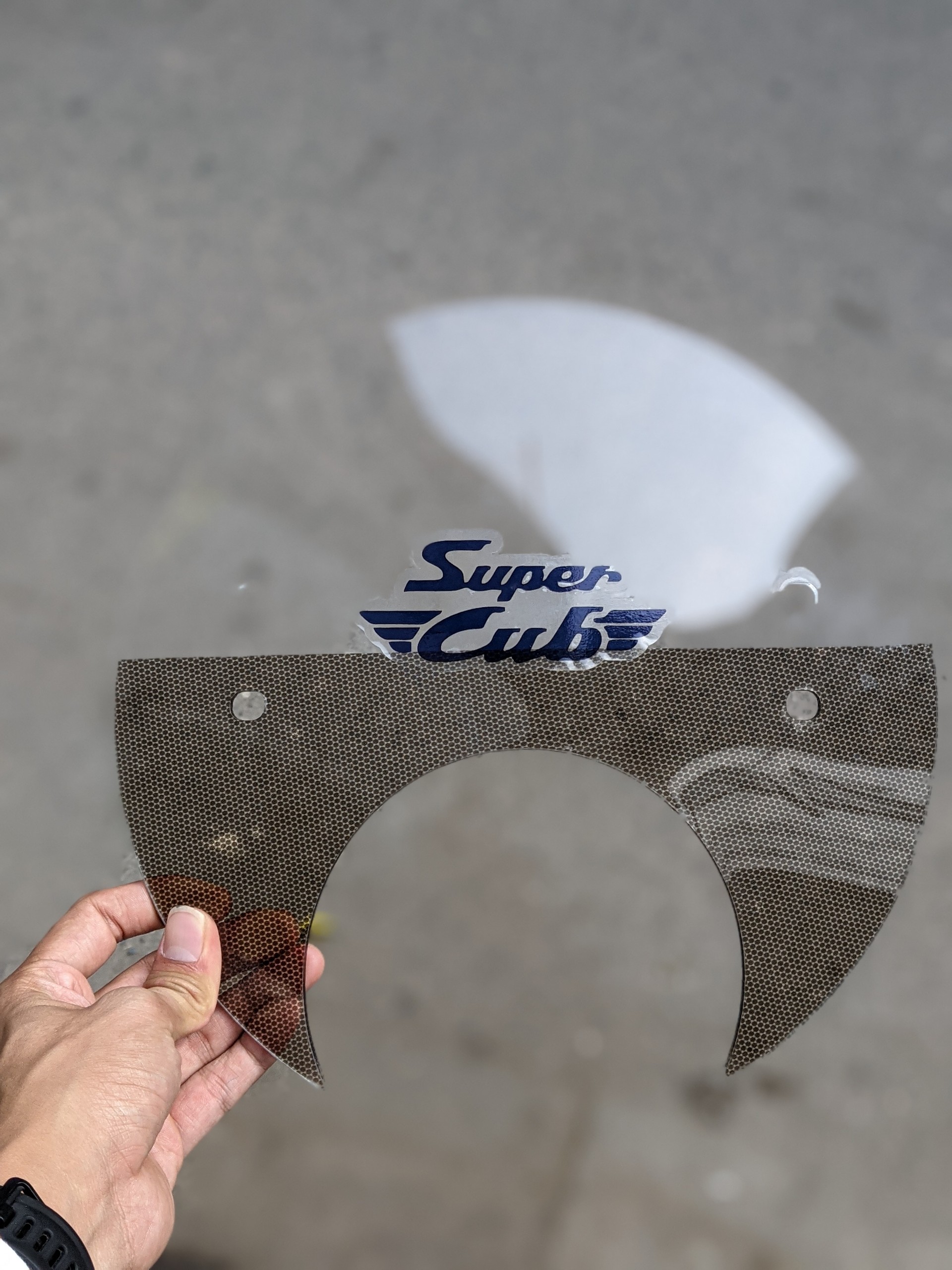 Kính chắn gió xe cub đèn tròn Moony