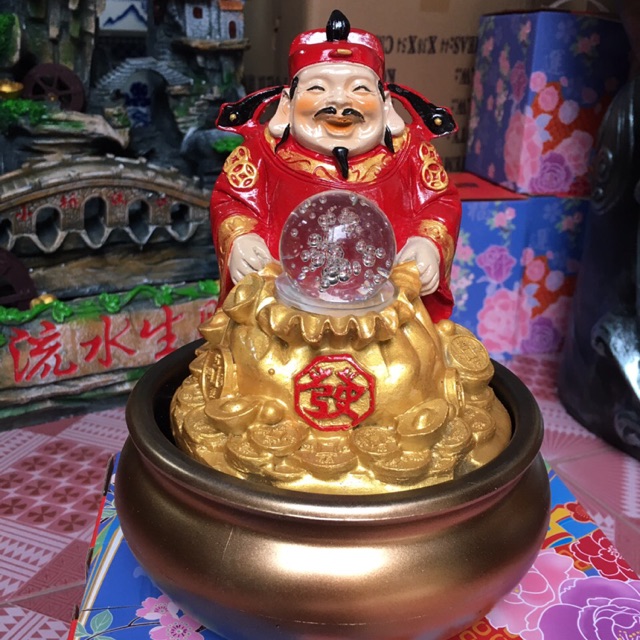 Thác nước phong thuỷ Thần Tài