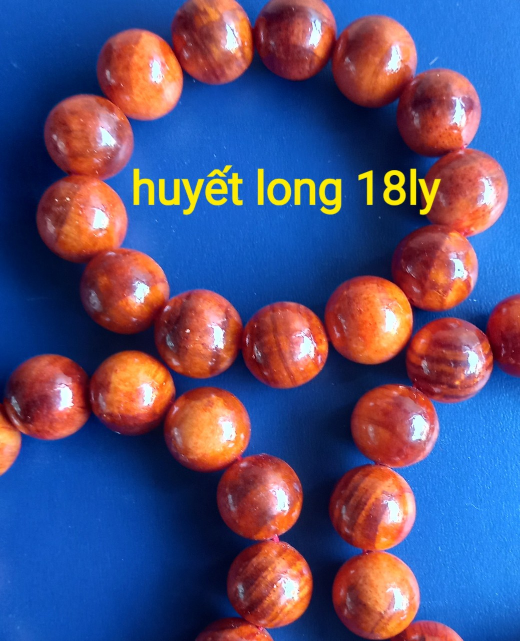 VONG HUYẾT LONG BẰNG GỖ 18mm ( NGƯỜI 70KY TRỞ LÊN ĐEO ĐẸP )