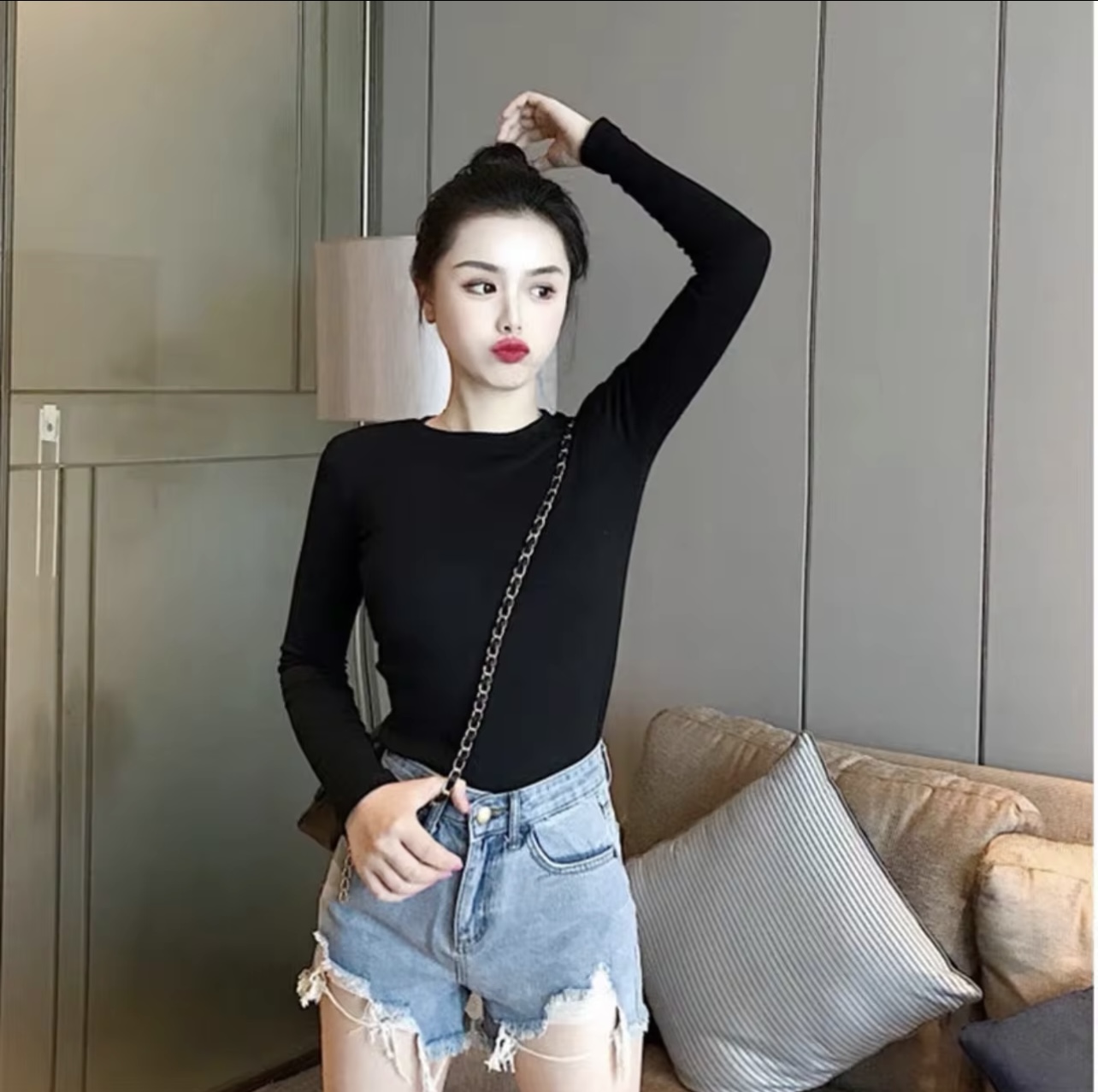 Áo Thun Nữ Áo Kiểu Nữ Cổ TRòn Tay Dài Vải Gân Co Giãn Tốt Ôm Body mềm mịn mát phối đồ siêu xinh đi cafe đi chơi đều xinh