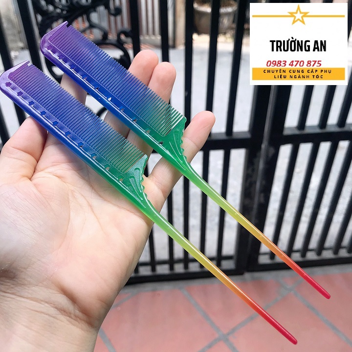 Lược chia tóc chuôi nhọn