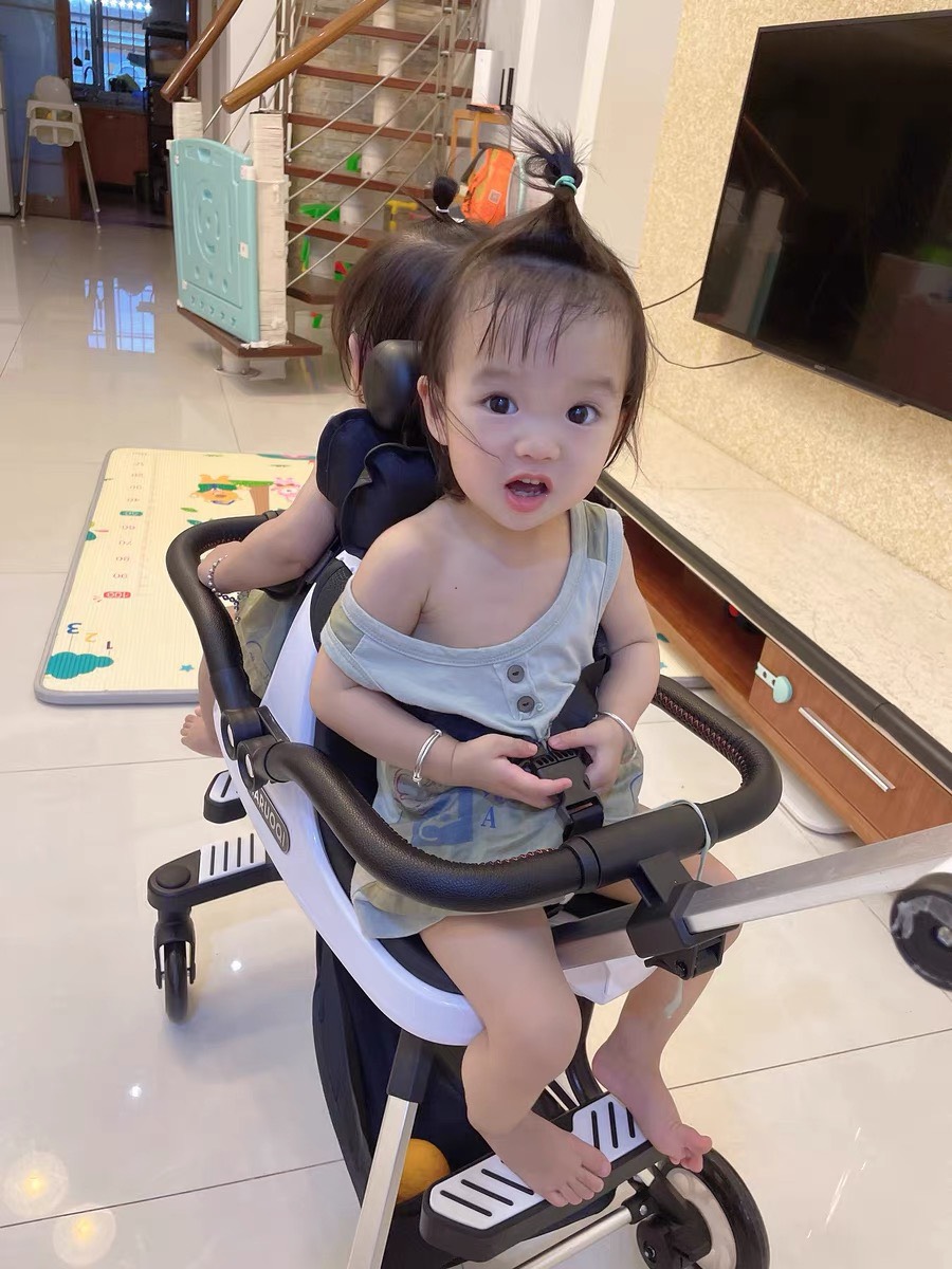 (Có sẵn) Xe đẩy đôi gấp gọn du lịch cho bé