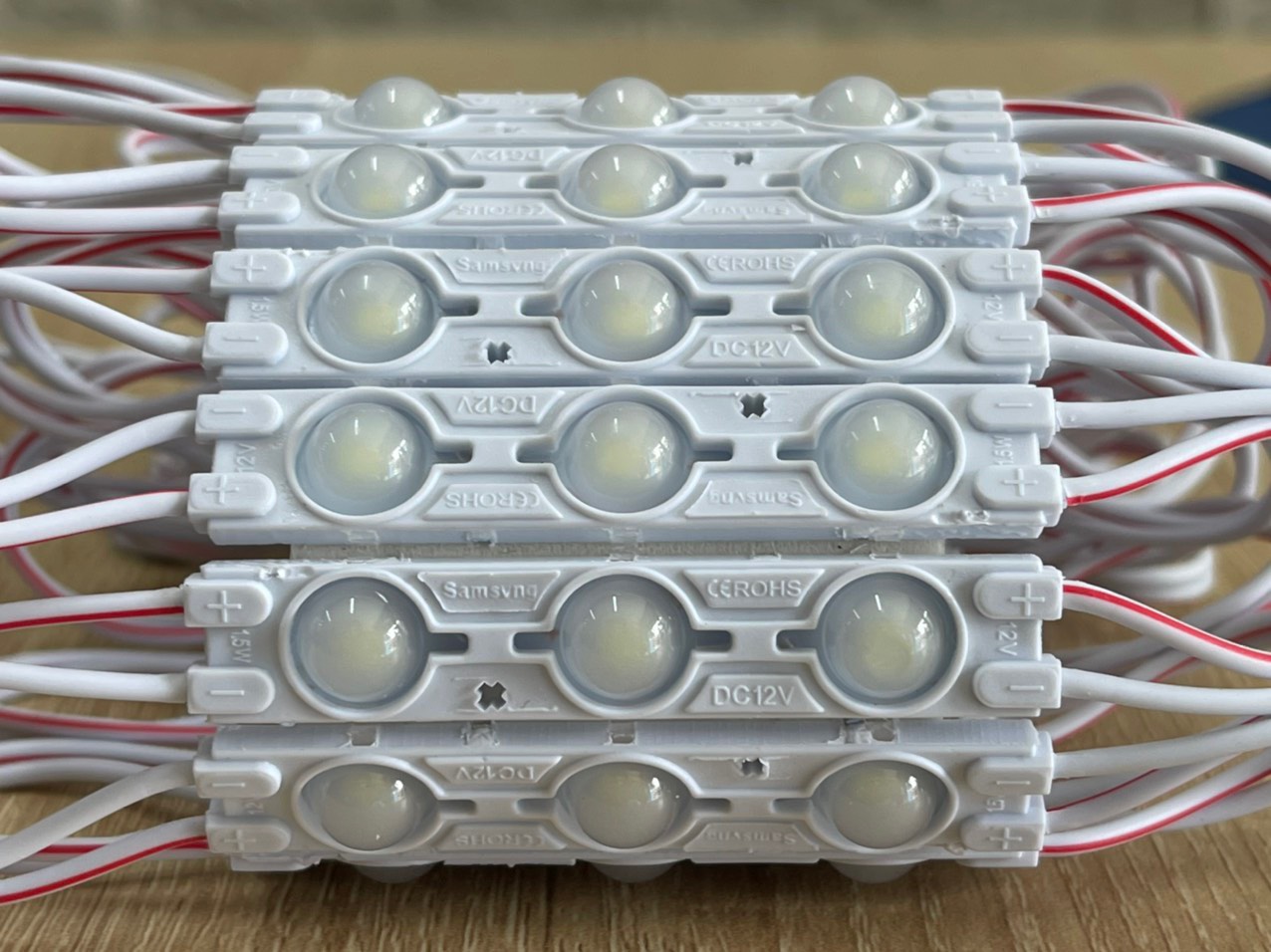 LED hắt 3 bóng 6011 ( 1 vĩ 20 thanh 3 bóng)
