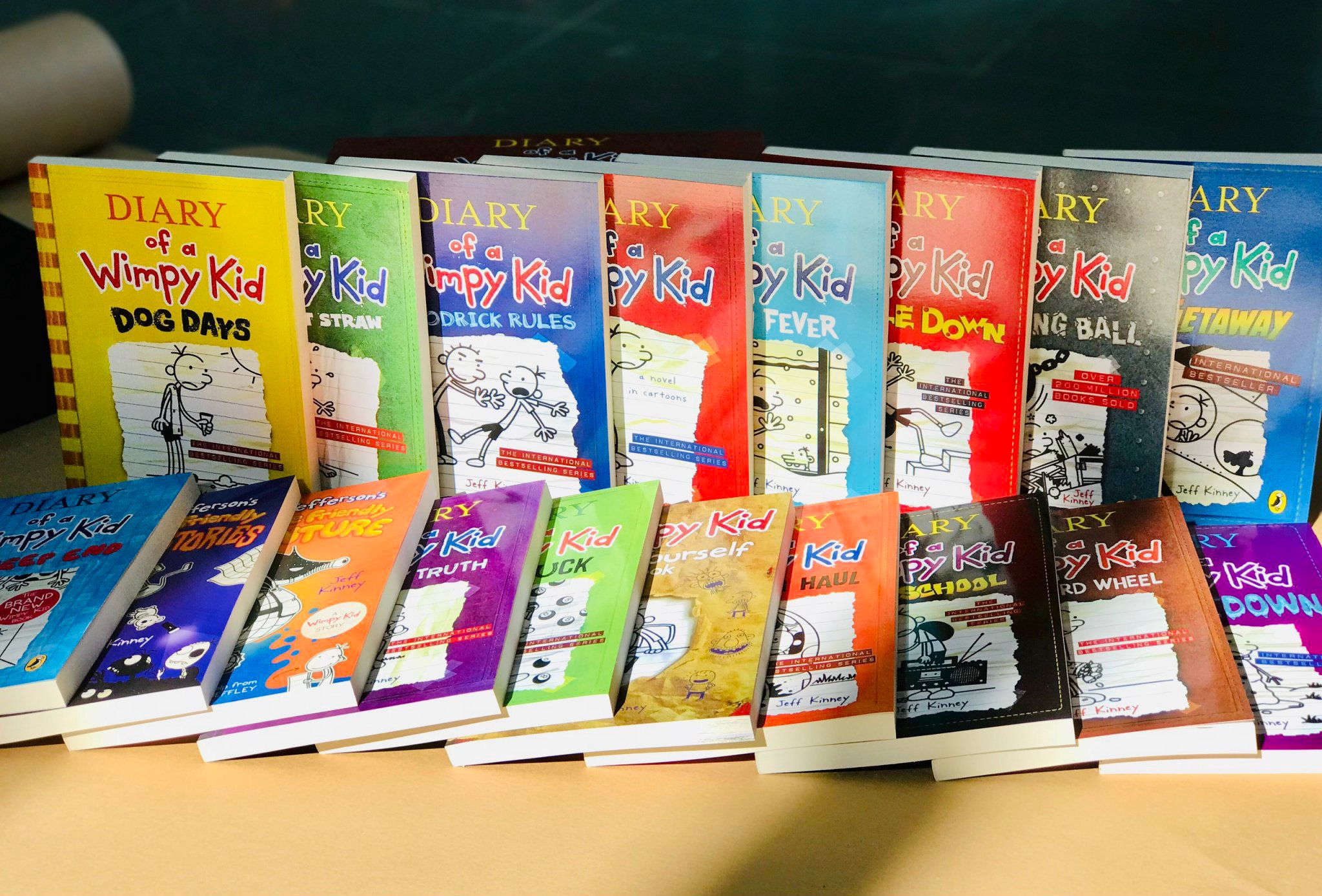 Diary of a Wimpy Kid - 23q + File Nghe | Nhập Khẩu
